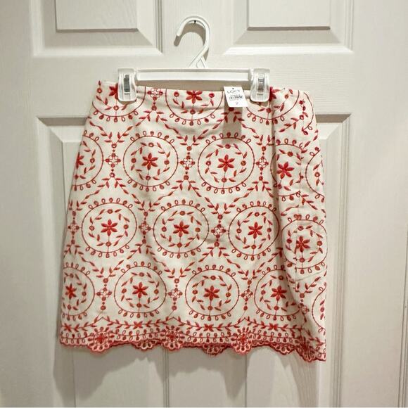 NWT LOFT Embroidered Eyelet Medallion Mini Straight Skirt Size 2 - Picture 11 of 12